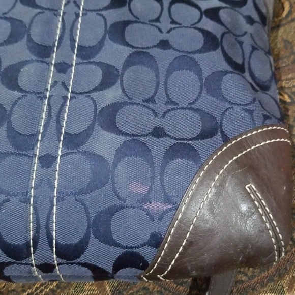 ❣Coach crossbody purse❣ - Picture 4 of 7